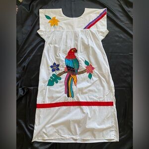 Vintage White Mexican MuuMuu Kaftan Parrot Floral Colorful Handmade S/M Unique
